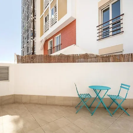 Appartamento Guestready - Contemporary White In Lisbona